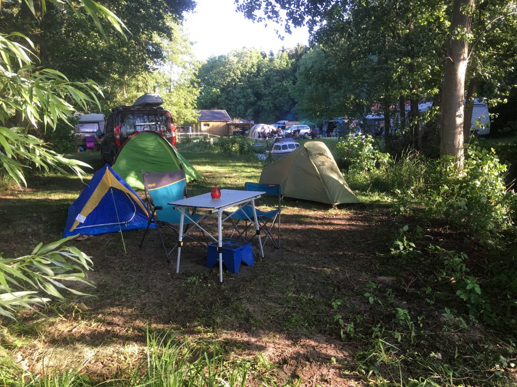 Stellplätze auf dem Campingplatz | © Naturcampingplatz Kanucamp Canow