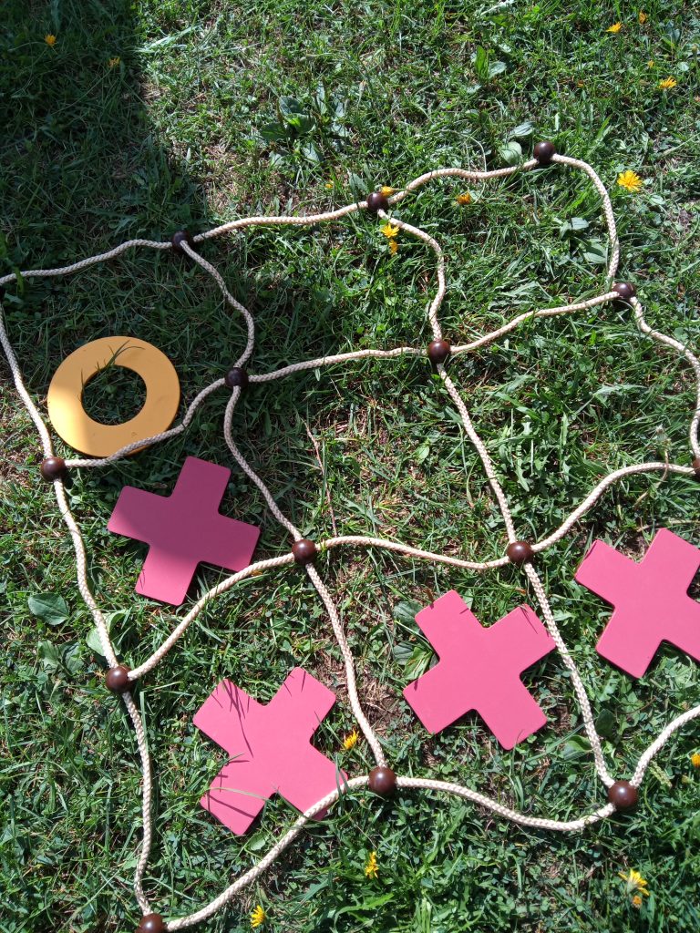 Spiele beim Campen - Tic Tac Toe