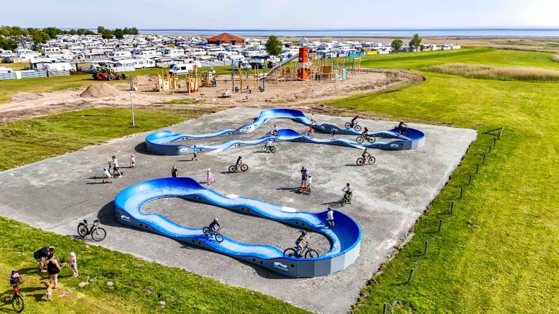 Mehr über den Artikel erfahren Campingplätze mit Spielplatz: Die besten 13 Familienplätze