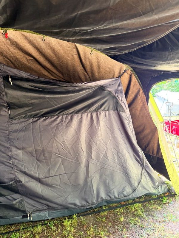 Dachzelt Camping Erfahrung mit leichtem Dachzelt Groenberg - Innenansicht
